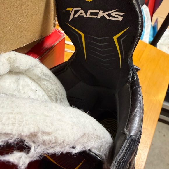 CCM Black and Yellow Hockey Skates - Picture 2 of 3